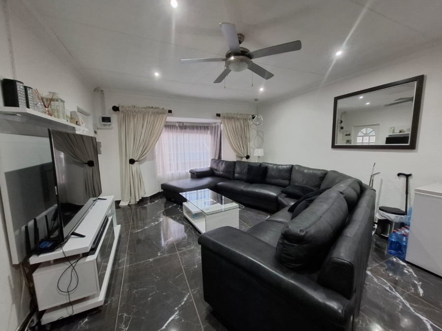 3 Bedroom Property for Sale in Boschdal North West